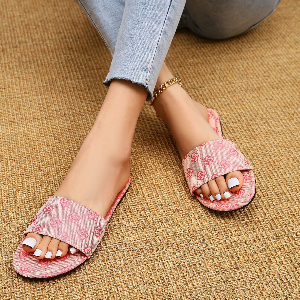New women's Round Toe Lightweight Beach Sandals