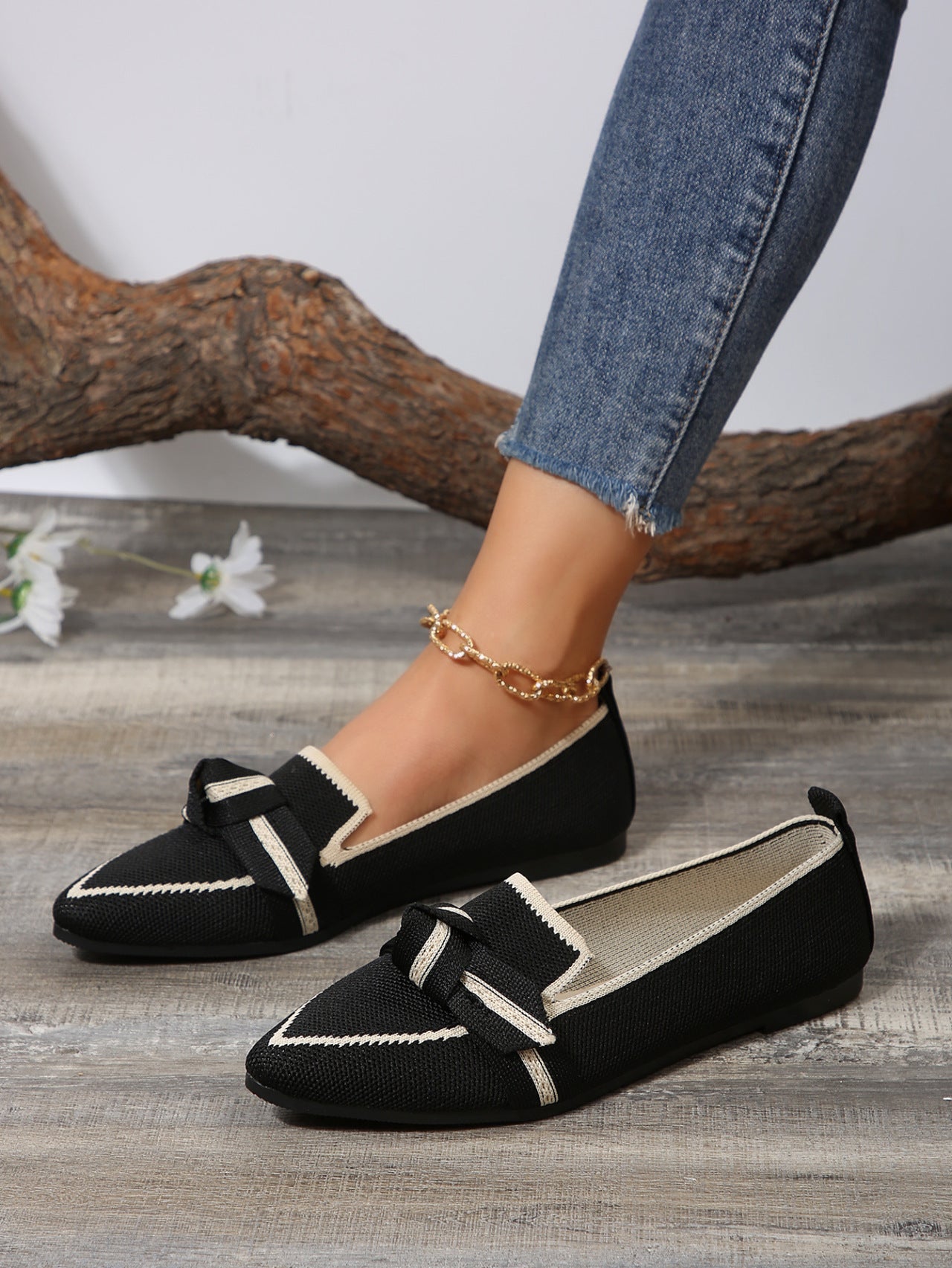Ladies fashion flat pointed Shoes