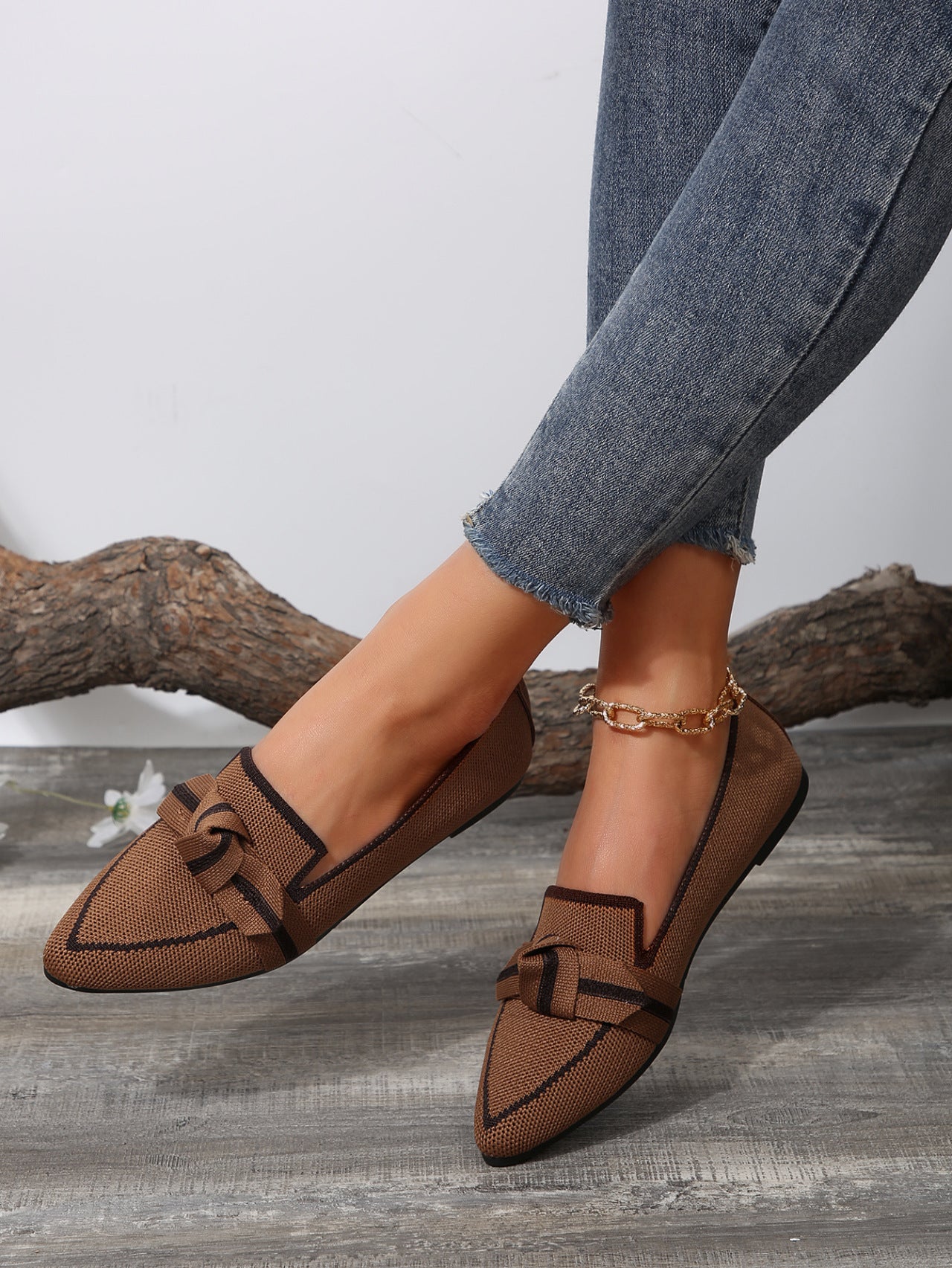 Ladies fashion flat pointed Shoes