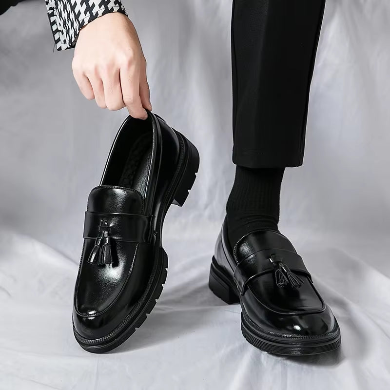 Luxury Brand Shoes Men Fashion plus Size 46 Soft Moccasins Men Loafers High Quality Leather Tassel Shoes Men Flats Driving Shoe.