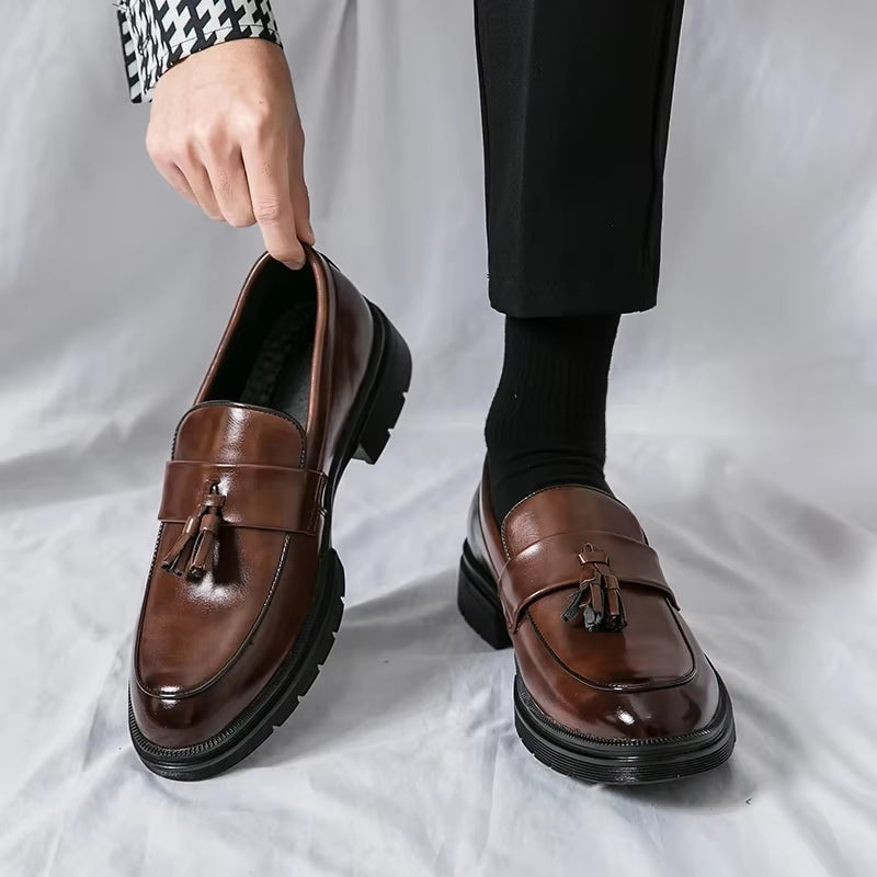 Luxury Brand Shoes Men Fashion plus Size 46 Soft Moccasins Men Loafers High Quality Leather Tassel Shoes Men Flats Driving Shoe.