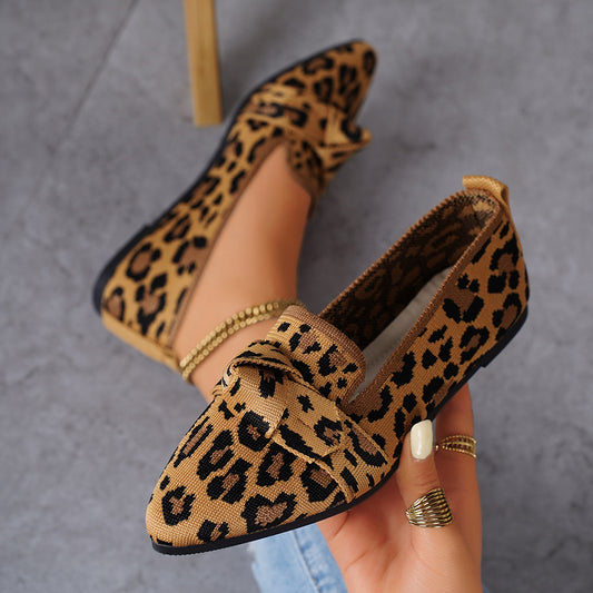 Ladies fashion flat pointed Shoes