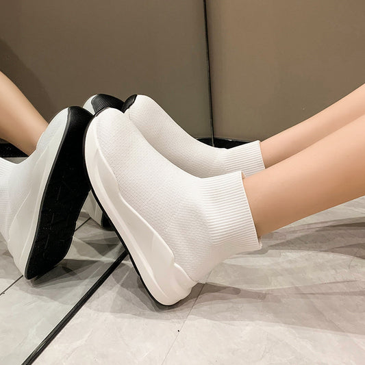 Unisex Thick Bottom Round Head Flying Socks Boots