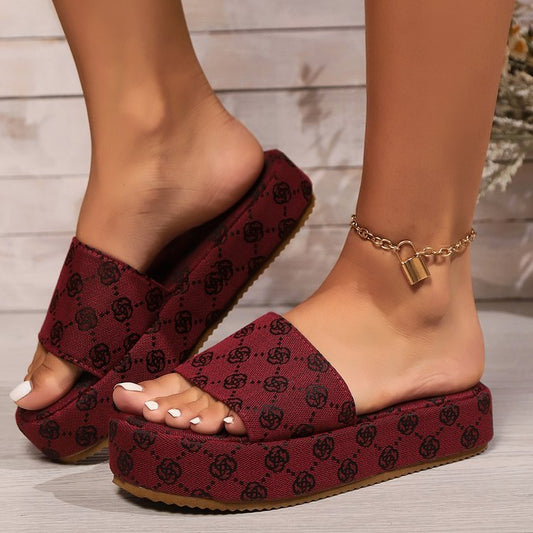 Women's Chic Embroidered Muffin Soft Back Thick Back Slippers sandals